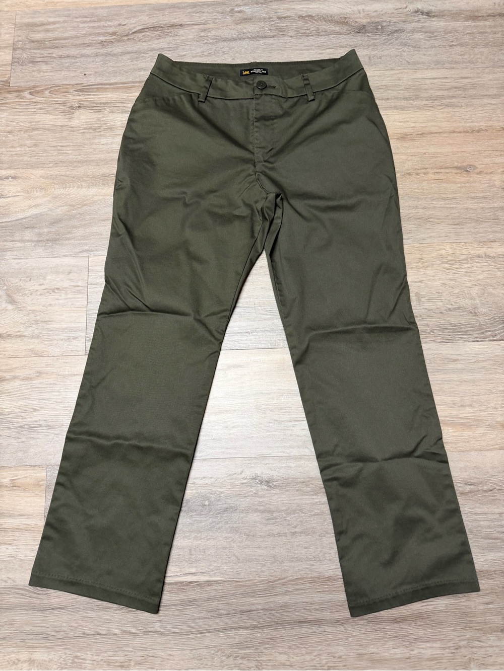 Women’s 10 Short Lee Straight Leg Mid Rise Relaxed Fit Olive Green Dress Pants